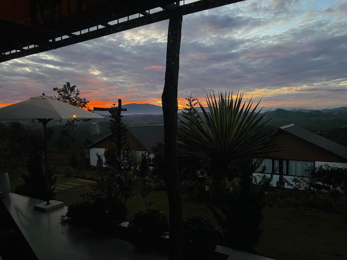 Star Hill Dak Nong Retreat Villa Gia Nghĩa Exterior foto